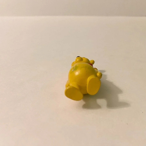 Vintage Lot of 4  Disney Winnie The Pooh Sqeak Toy Mirrorer Rattle and Figures - Picture 13 of 13